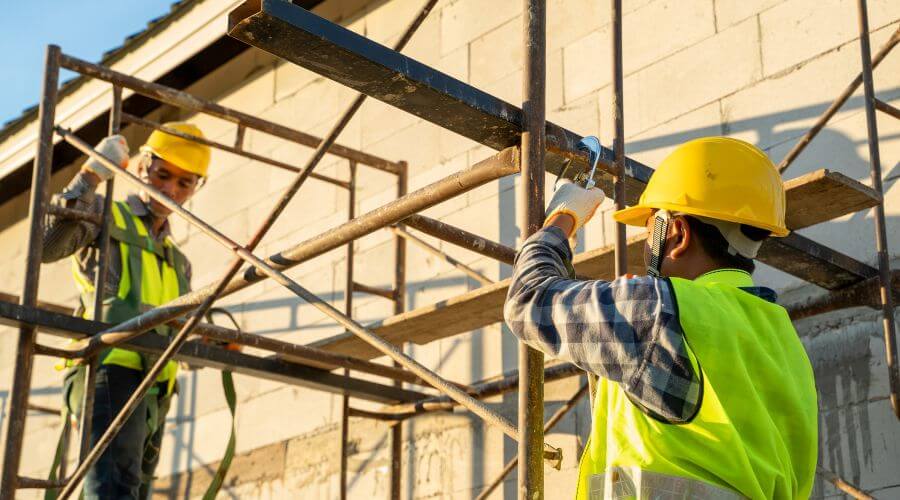 Professional fairlawn roofing services in Chataignier, LA